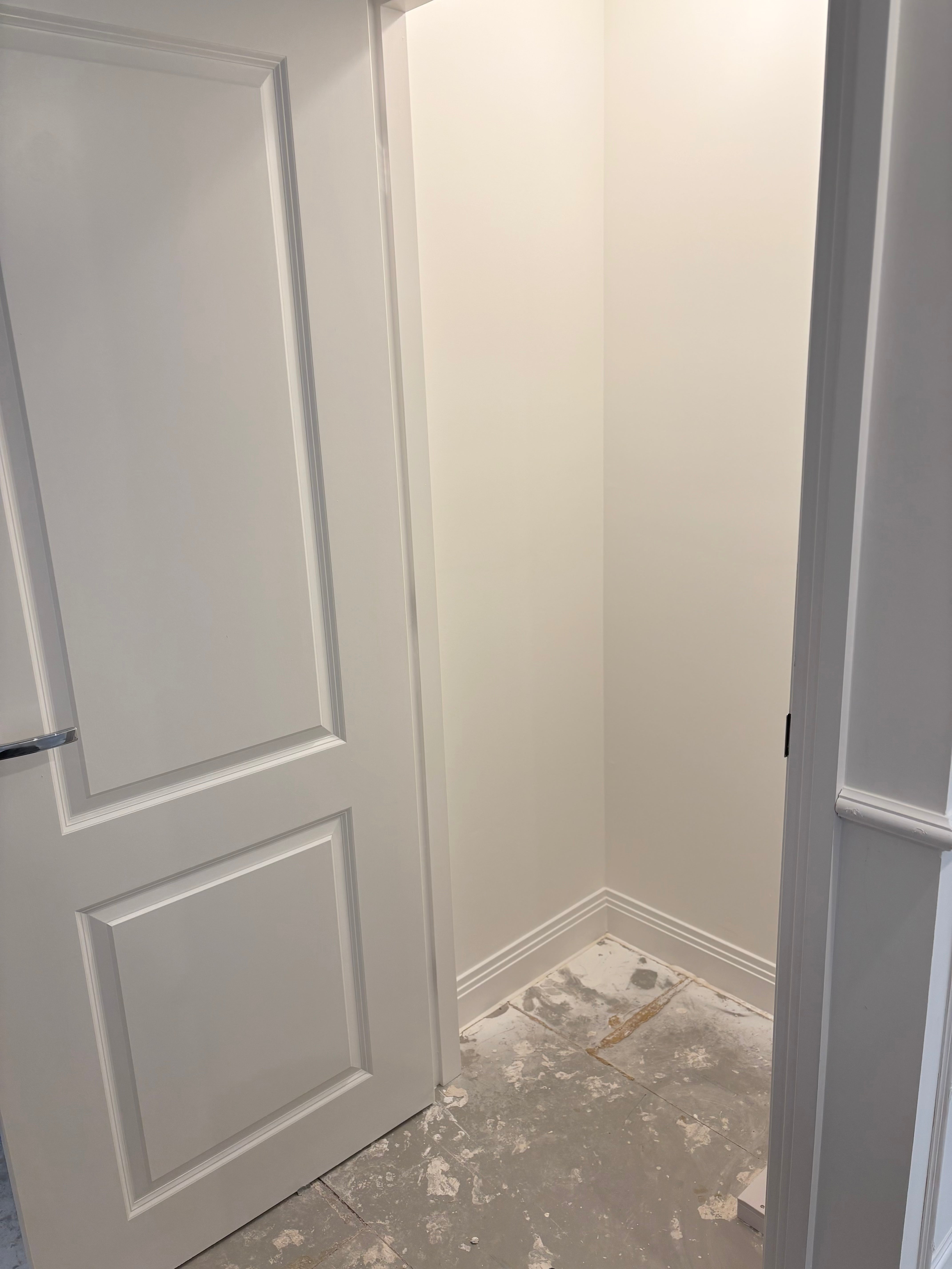 Why Do New Build Homes Have No Shelves? - Apex Bespoke Carpentry
