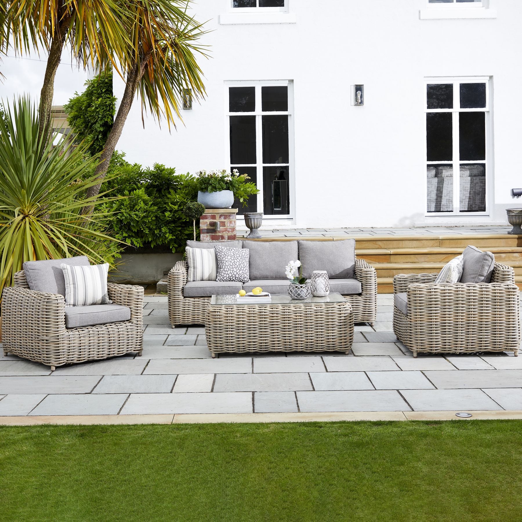 Amalfi Outdoor Five Seater Garden Set | Premium Weatherproof Lounge Furniture