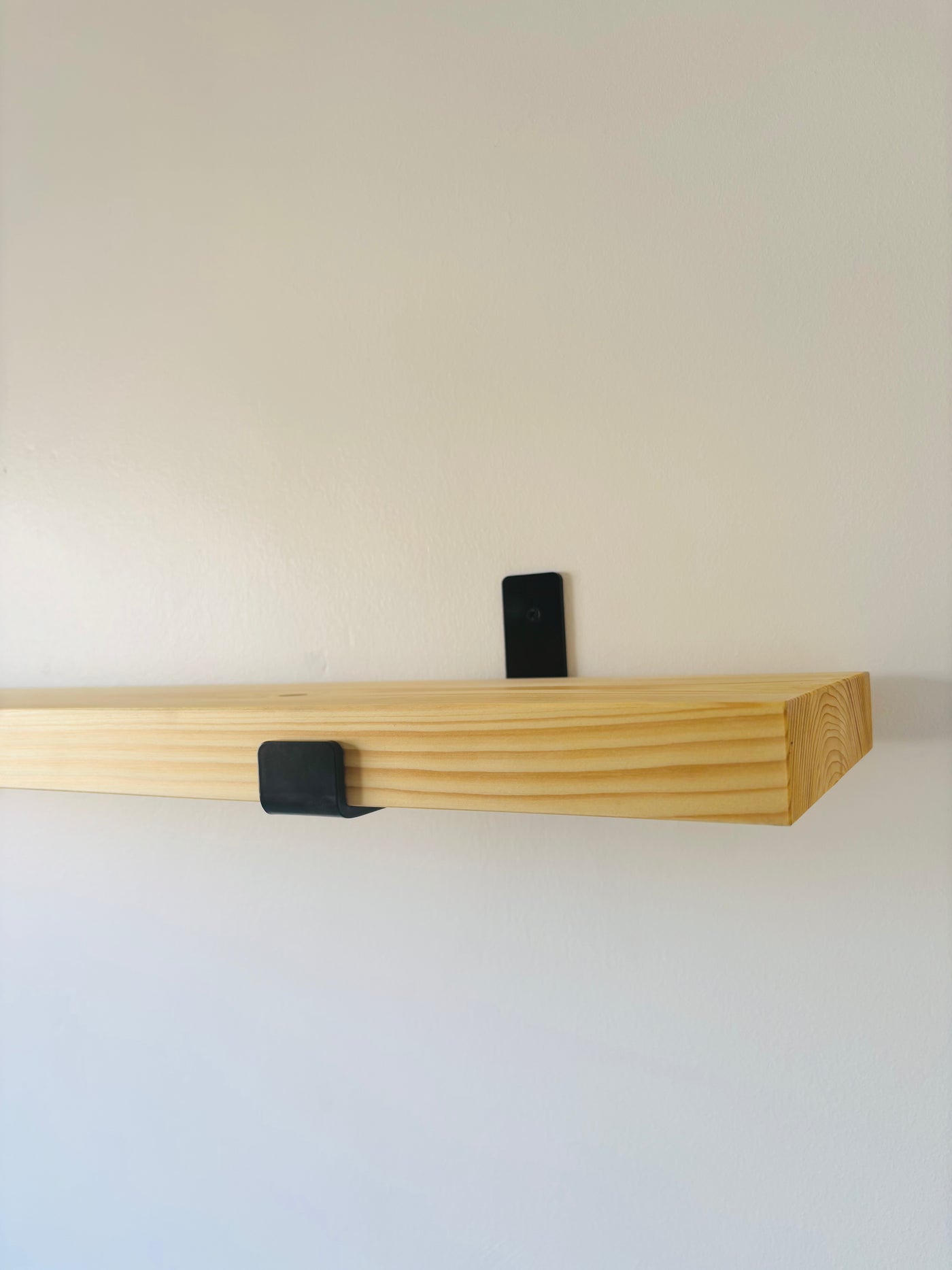 Rustic Wooden Shelf with Brackets - Antique Pine