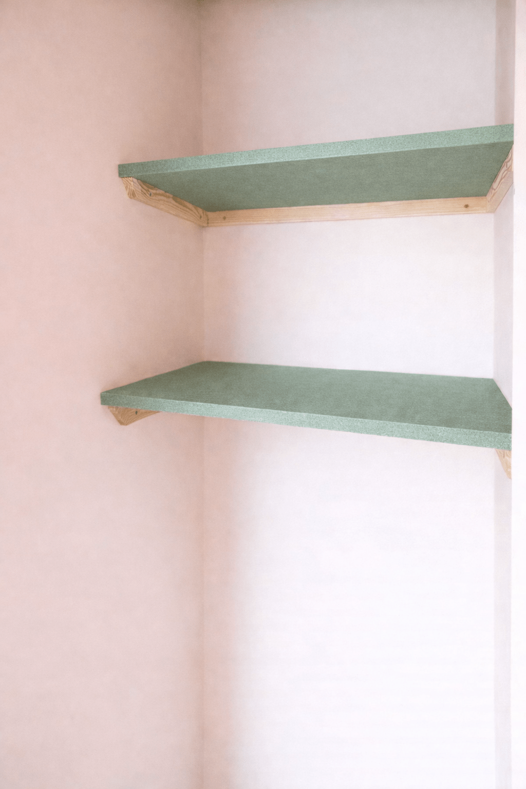 Made - to - Measure 25mm MDF Moisture Resistant Cupboard Shelves | Cut to Size | Easy to Install | Paintable - Apex Bespoke Carpentry