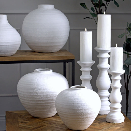 Regola Matt White Ceramic Vase - Apex Bespoke Carpentry