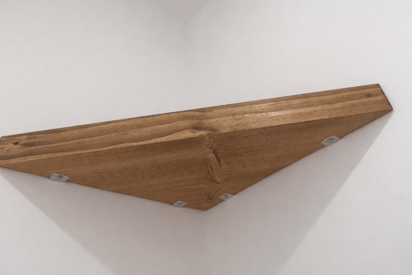 Rustic corner shelf - Apex Bespoke Carpentry