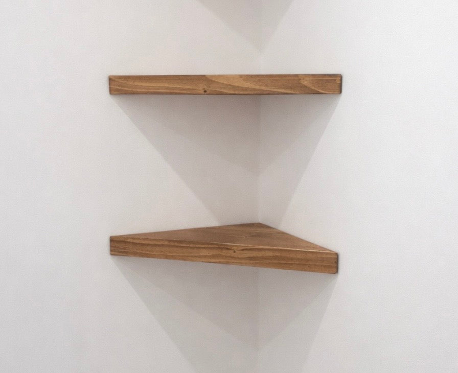 Rustic corner shelf - Apex Bespoke Carpentry