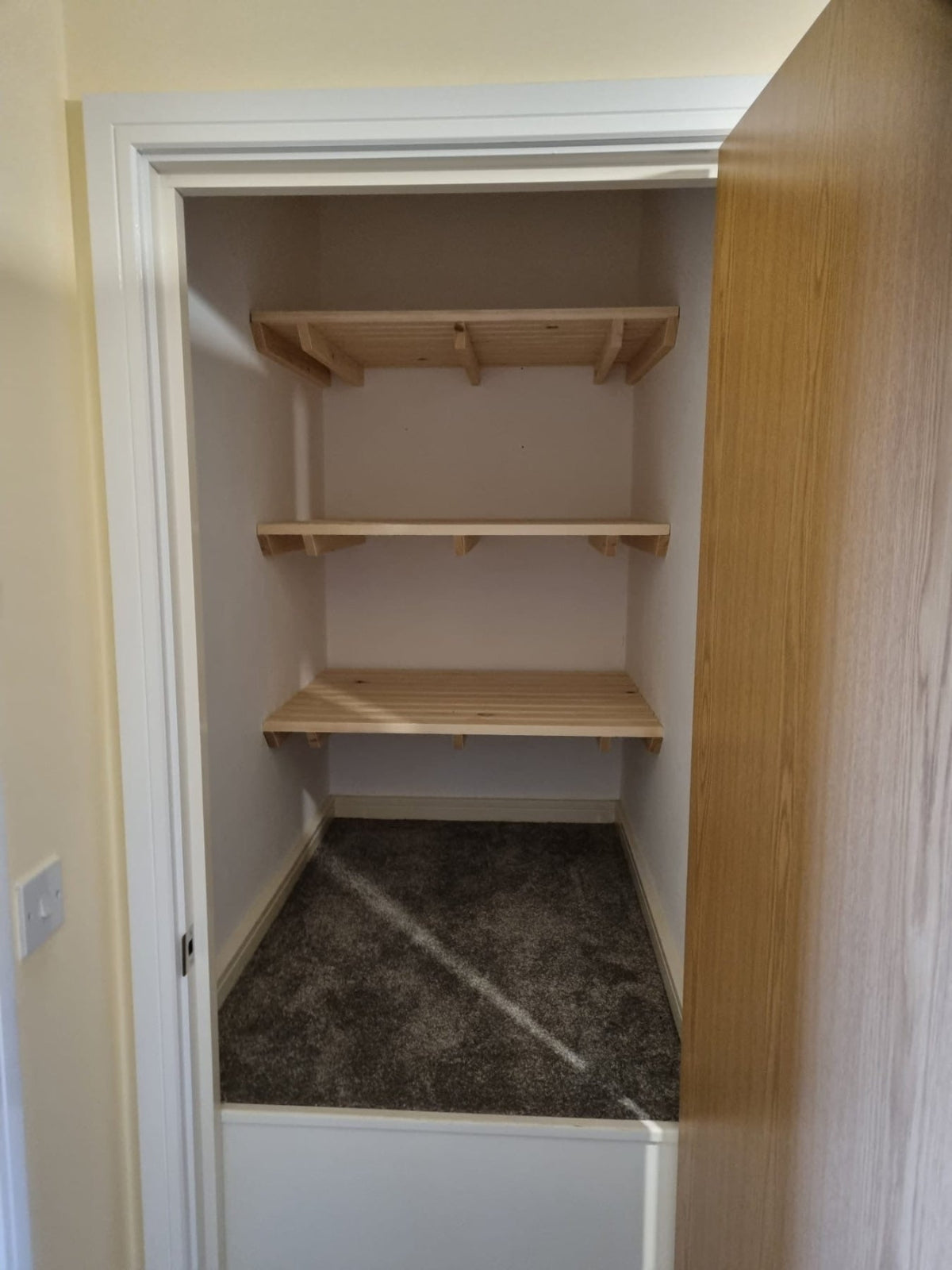 Made-to-Measure Shelves – Apex Bespoke Carpentry